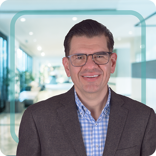 Dr. Javier Valle